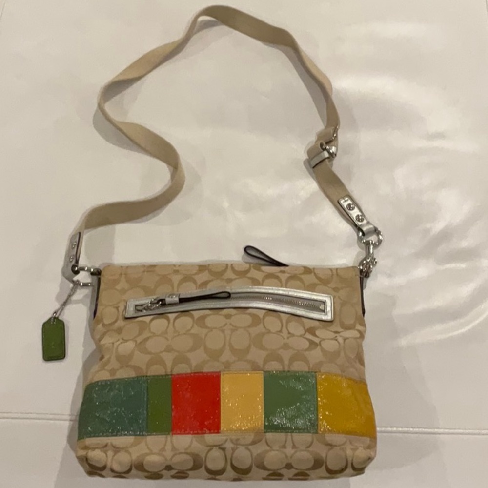 EUC Coach Signature Crossbody Bag With Matching Wristlet